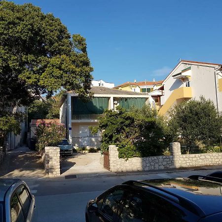 Appartamento Apartman Vesna Pag Pag Town Esterno foto