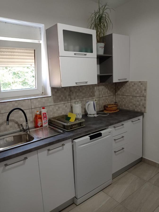 Appartamento Apartman Vesna Pag Pag Town Esterno foto