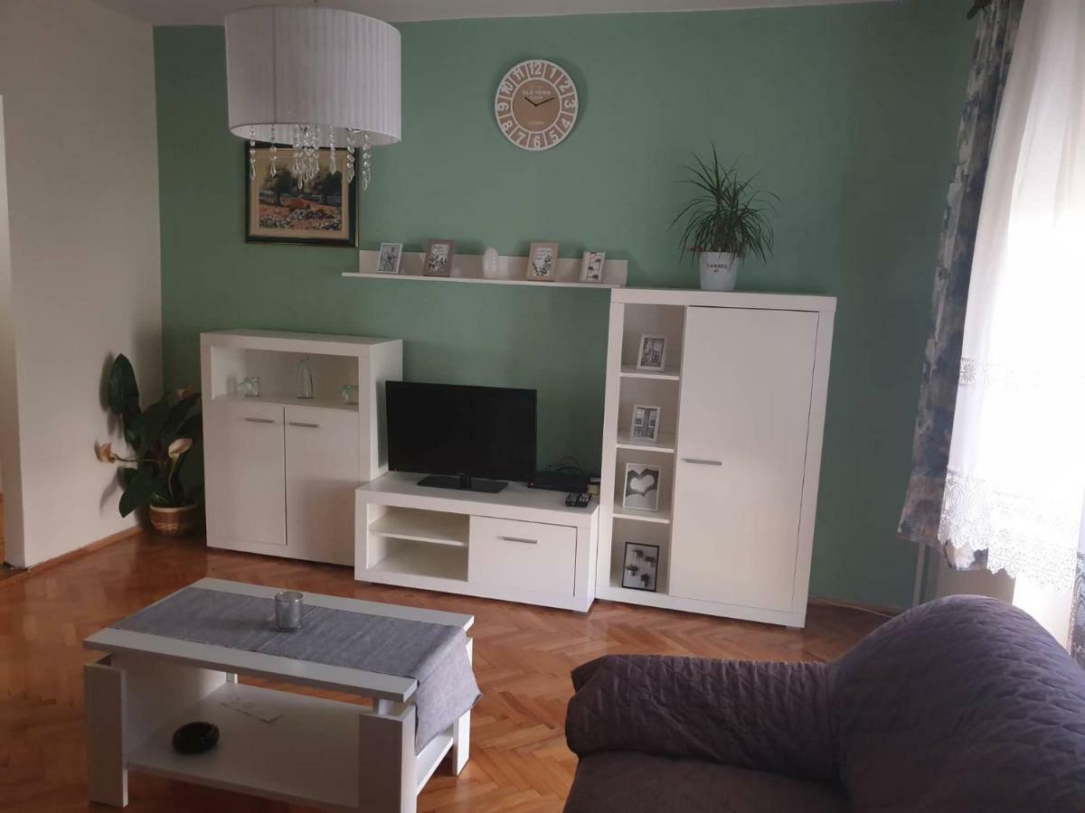 Appartamento Apartman Vesna Pag Pag Town Esterno foto