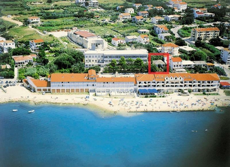 Appartamento Apartman Vesna Pag Pag Town Esterno foto